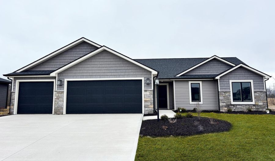 5165 Greyson Heights Dr, Auburn, IN 46706 - 3 Beds, 2 Bath