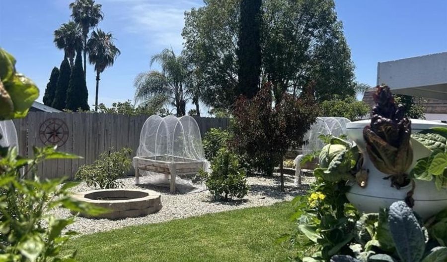 4009 Genine Dr, Oceanside, CA 92056 - 4 Beds, 2 Bath