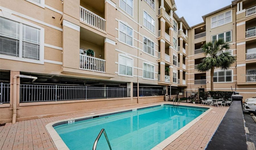 1216 S MISSOURI Ave 427, Clearwater, FL 33756 - 1 Beds, 1 Bath