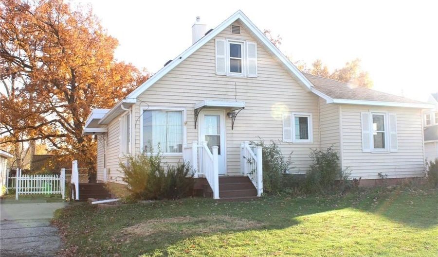 1802 10th Pl NE, Austin, MN 55912 - 4 Beds, 2 Bath