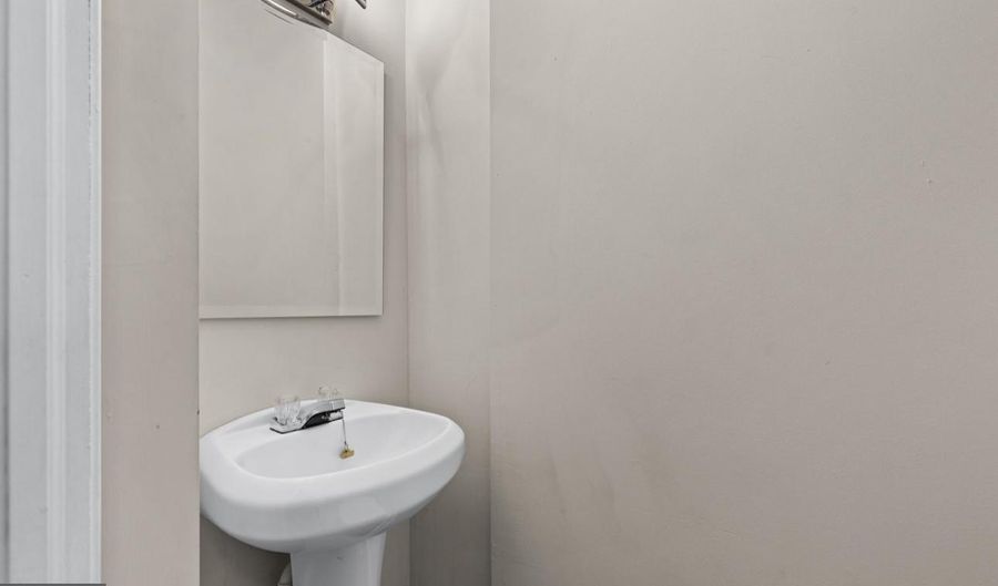 6640 LEEDS St, Philadelphia, PA 19151 - 3 Beds, 2 Bath