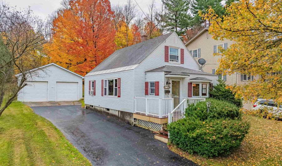 126 Foster St, Burlington, VT 05401 - 3 Beds, 1 Bath