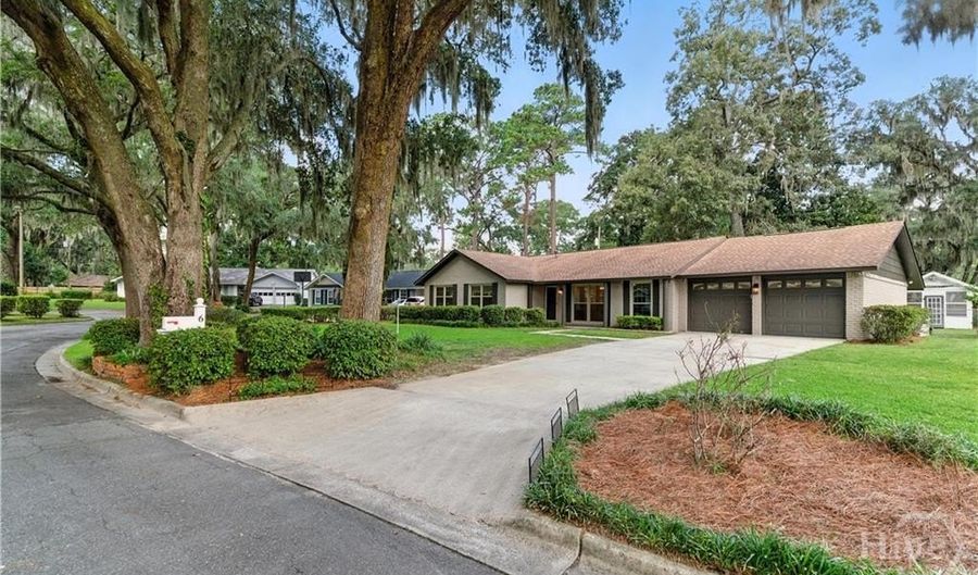 6 Spanish Moss Ct, Savannah, GA 31419 - 3 Beds, 2 Bath