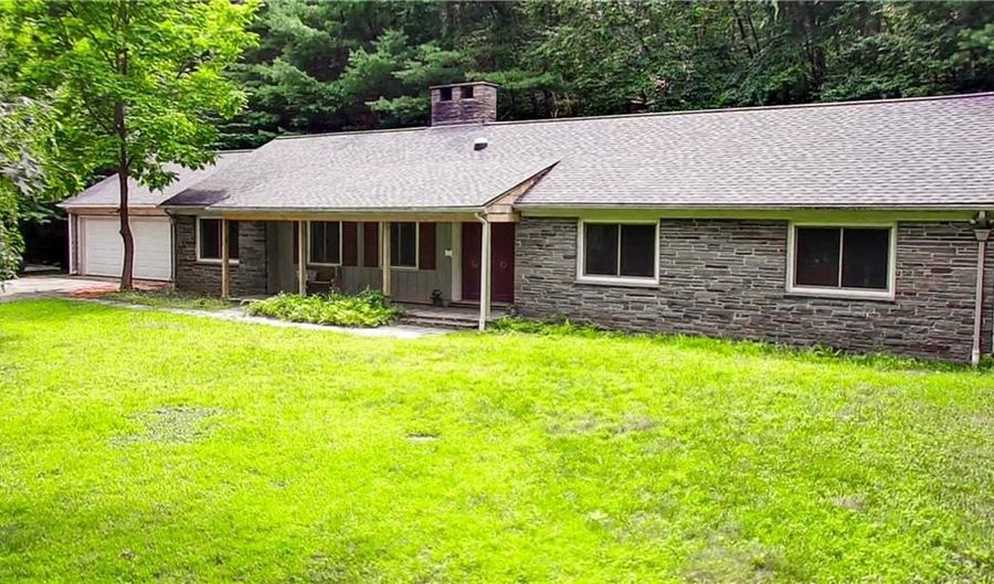 724 Greenville Ave, Johnston, RI 02919 - 3 Beds, 2 Bath