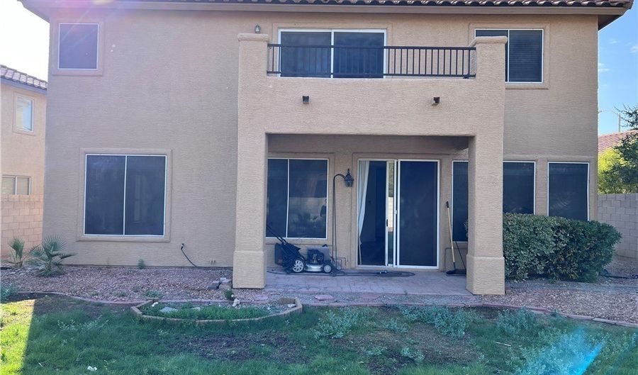 3031 Scenic Valley Way, Henderson, NV 89052 - 3 Beds, 3 Bath
