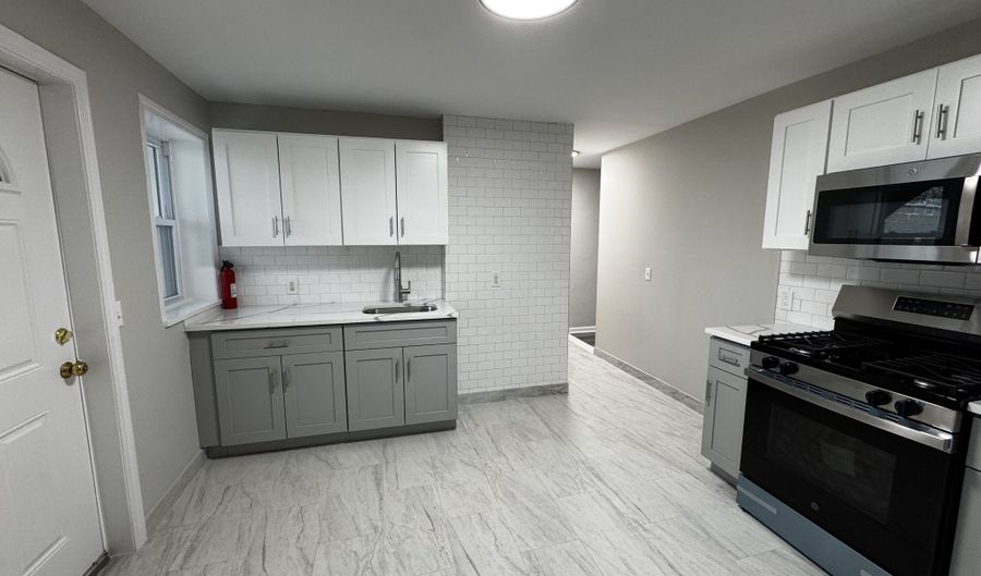 45-51 Cowles St 45, Bridgeport, CT 06607 - 3 Beds, 1 Bath