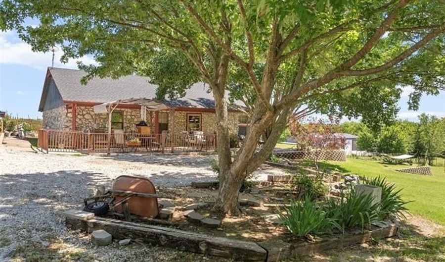 6472 Kings Rd, Ardmore, OK 73401 - 3 Beds, 3 Bath