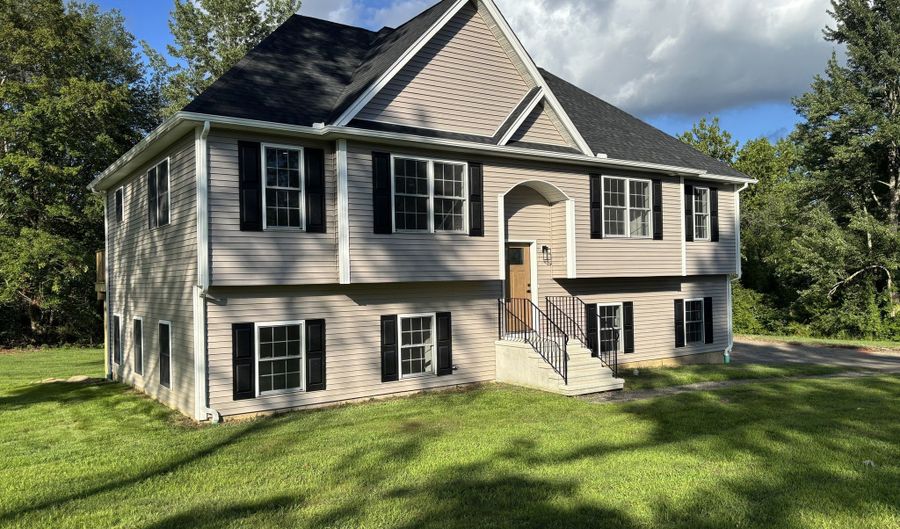 20 Depalma Ln, Danbury, CT 06811 - 4 Beds, 3 Bath