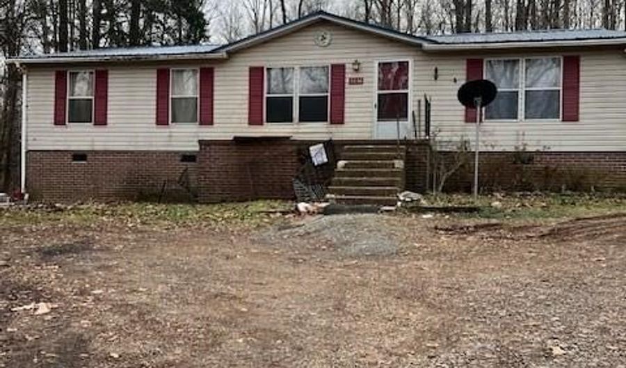 3836 Old Poole Rd, Alberta, VA 23821 - 3 Beds, 2 Bath