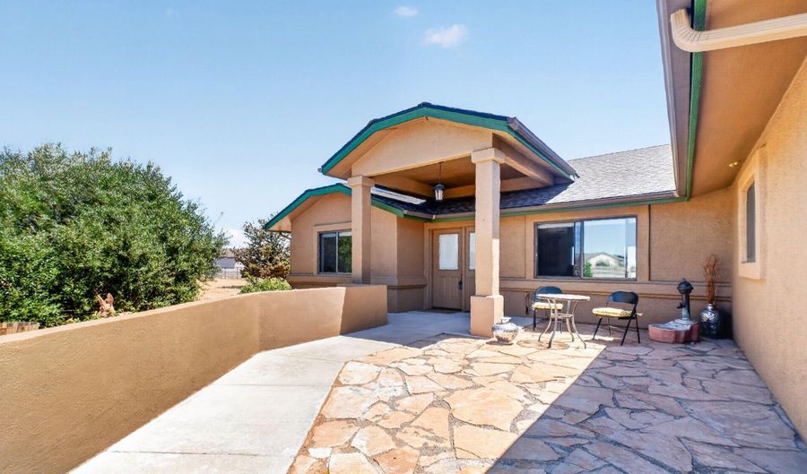 1187 Chuck Wagon Ln, Chino Valley, AZ 86323 - 3 Beds, 2 Bath