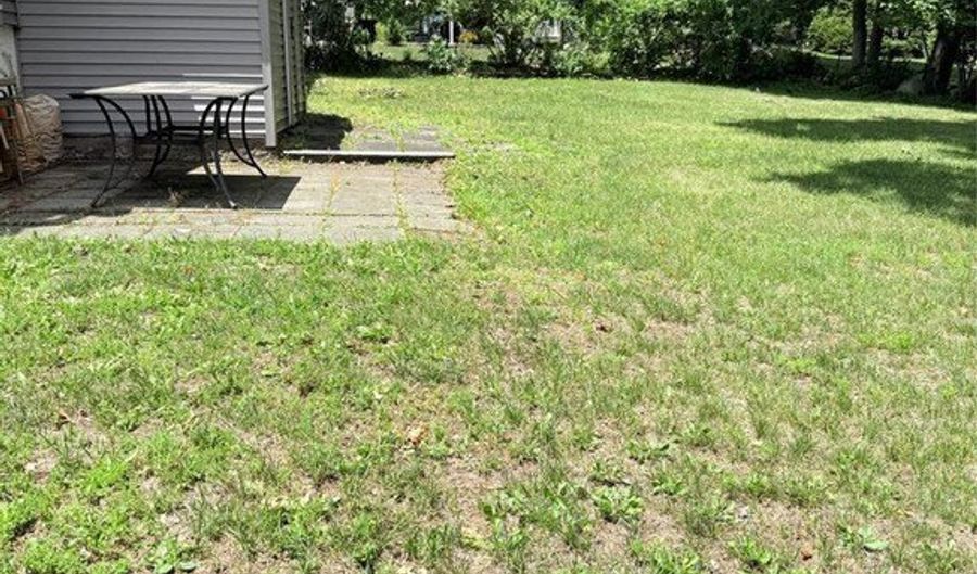 180 Orchard St, Allendale, NJ 07401 - 3 Beds, 2 Bath