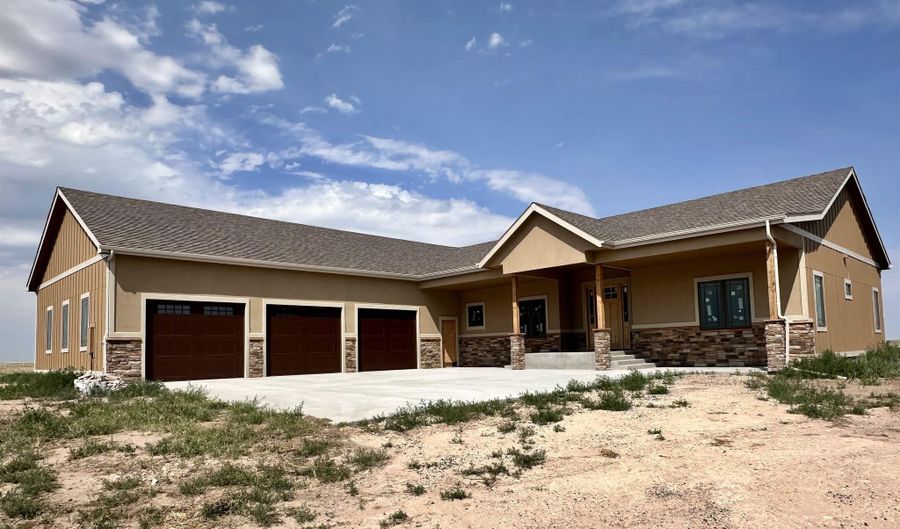 1463 EARHART Dr, Cheyenne, WY 82009 - 3 Beds, 2 Bath