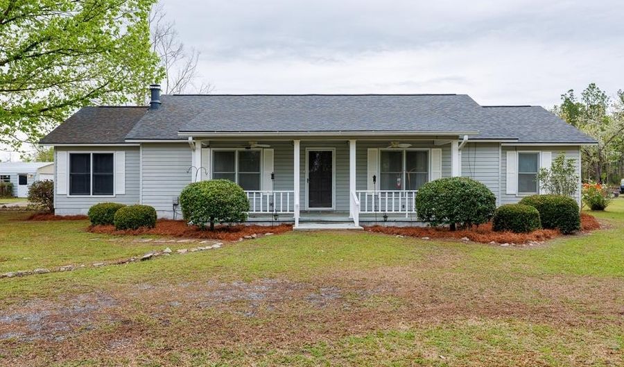5429 Hwy 76, Adel, GA 31620 - 4 Beds, 3 Bath