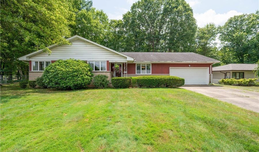3867 Timber Ln, Austintown, OH 44511 - 3 Beds, 2 Bath