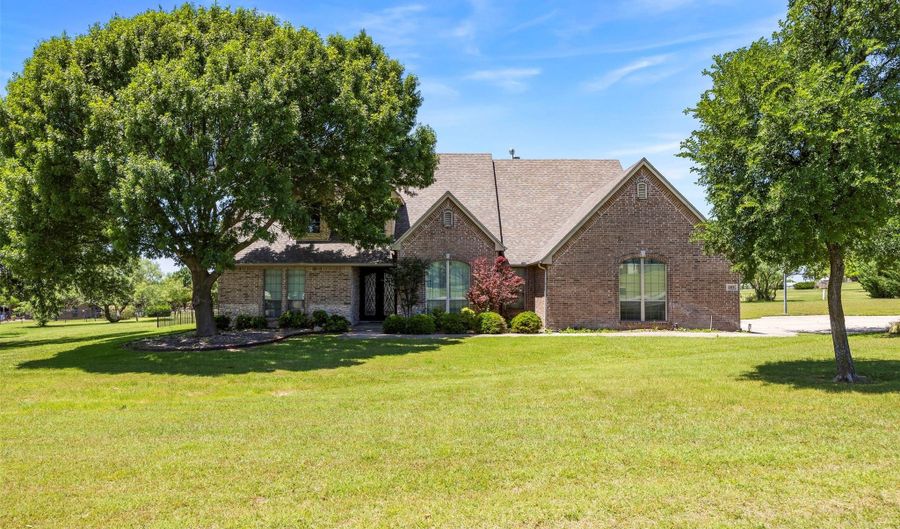 109 Aledo Pointe Dr, Aledo, TX 76008 - 4 Beds, 4 Bath