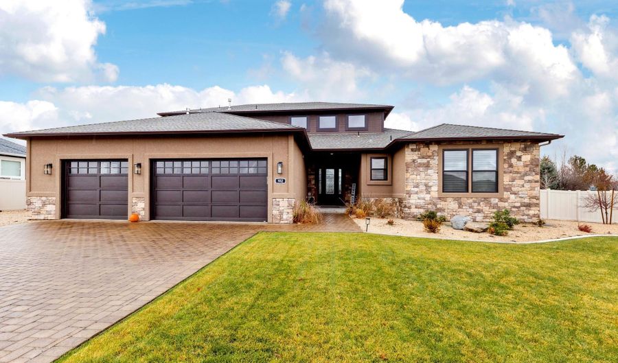 912 Holstein Ct, Gardnerville, NV 89460 - 4 Beds, 4 Bath