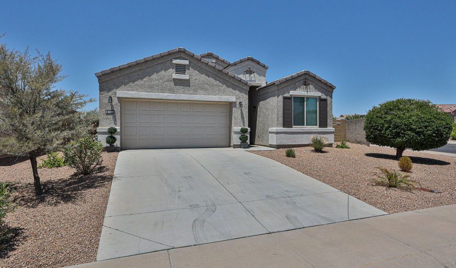 30192 W VERDE Ln, Buckeye, AZ 85396 - 4 Beds, 2 Bath