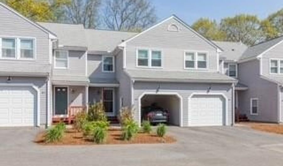 154 Bear Hill Rd 303, Cumberland, RI 02864 - 2 Beds, 2 Bath