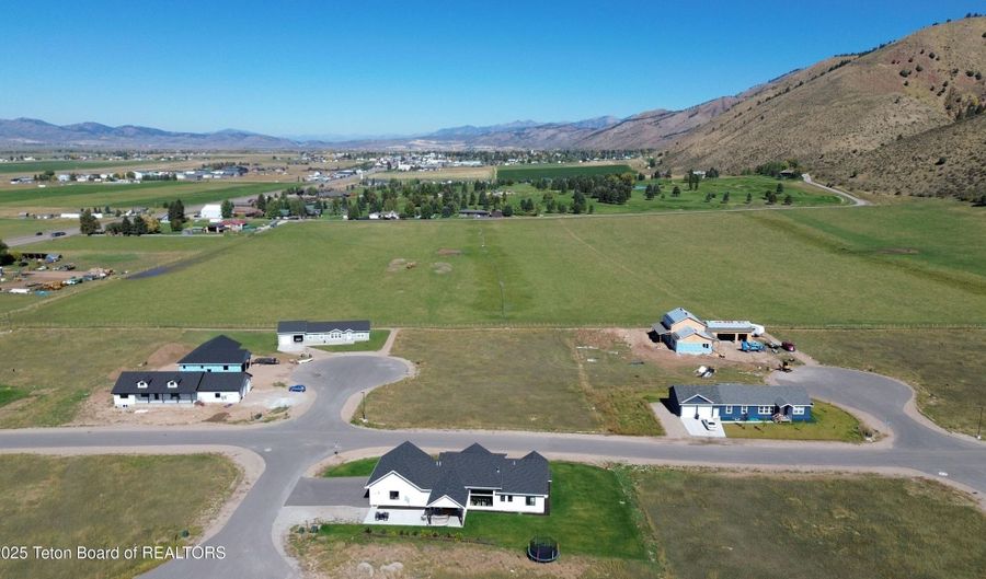 162 HONEYBEE Ln, Afton, WY 83110 - 3 Beds, 2 Bath