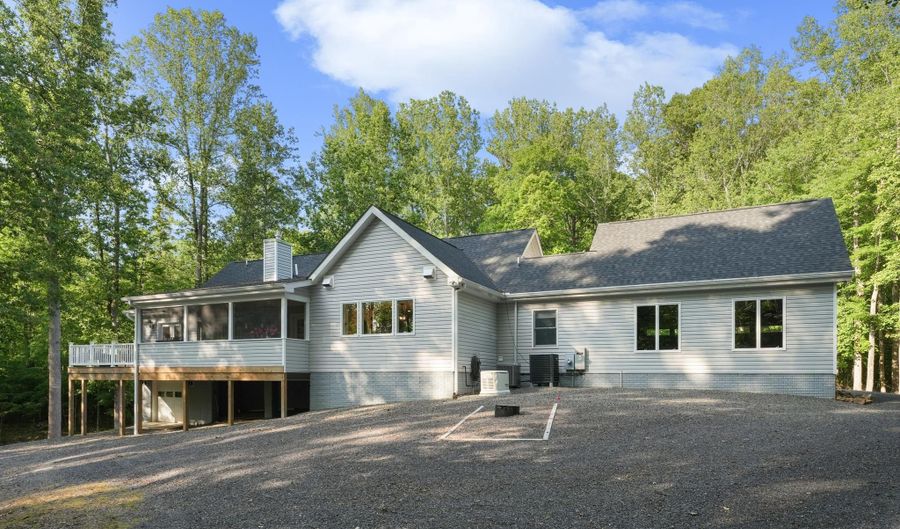 7006 TAPPS FORD Rd, Amissville, VA 20106 - 4 Beds, 4 Bath