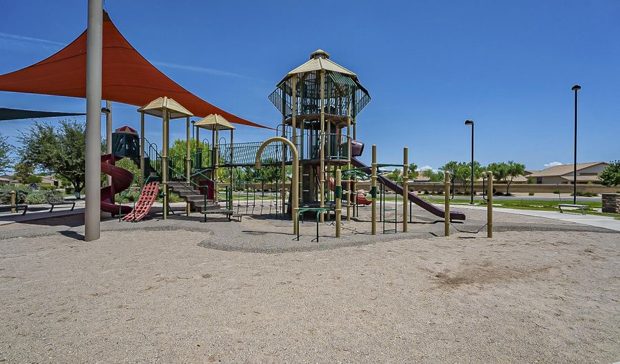 278 S SAN LUIS REY Trl, Casa Grande, AZ 85194 - 5 Beds, 4 Bath