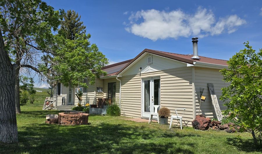 30 Pioneer Rd, Buffalo, WY 82834 - 3 Beds, 1 Bath