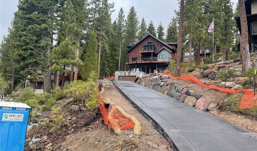 600 Fallen Leaf Way, Incline Village, NV 89451 - 4 Beds, 5 Bath