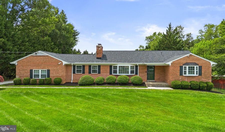 12416 OLD BALTIMORE Rd, Boyds, MD 20841 - 4 Beds, 4 Bath