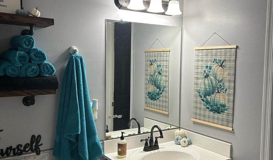 1 BOHEMIA Rd, Bear, DE 19701 - 6 Beds, 3 Bath