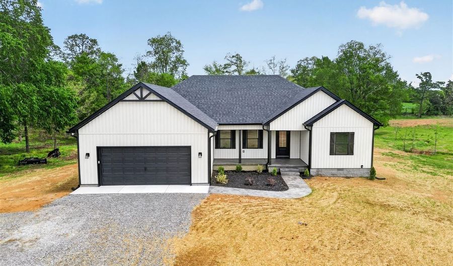 52 Miller Rd, Auburn, KY 42206 - 3 Beds, 2 Bath