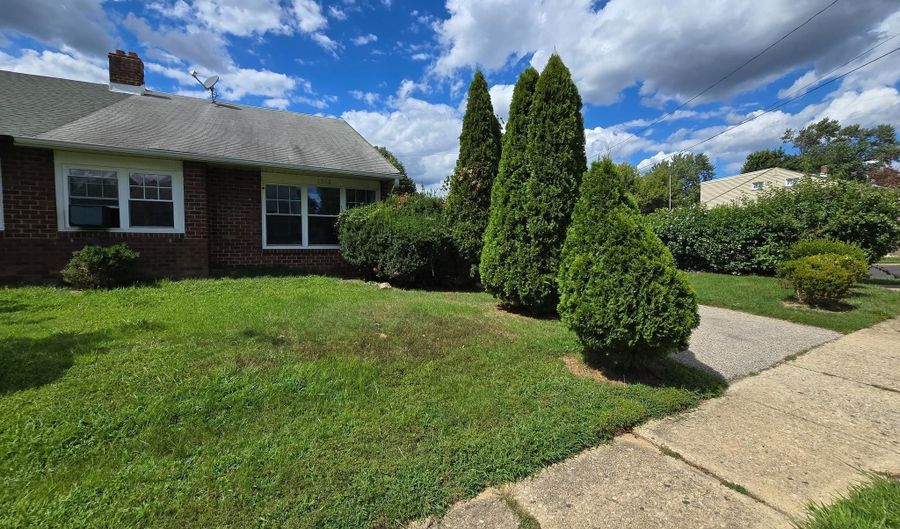 1558 EDGEWOOD Ave, Abington, PA 19001 - 3 Beds, 2 Bath