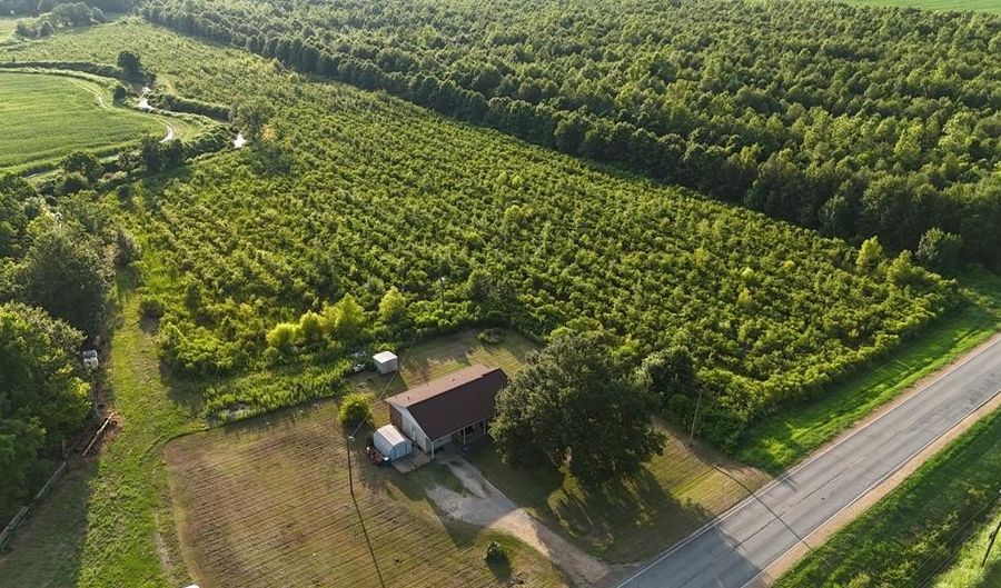 2925 Dummyline Rd, Batesville, MS 38606 - 3 Beds, 2 Bath