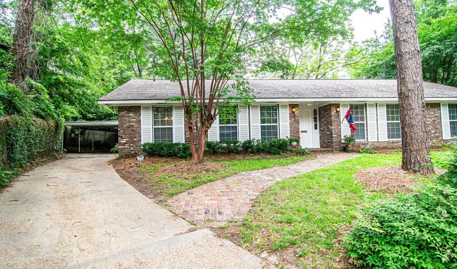 1142 Lyncrest Avenue Ave, Jackson, MS 39202 - 3 Beds, 2 Bath