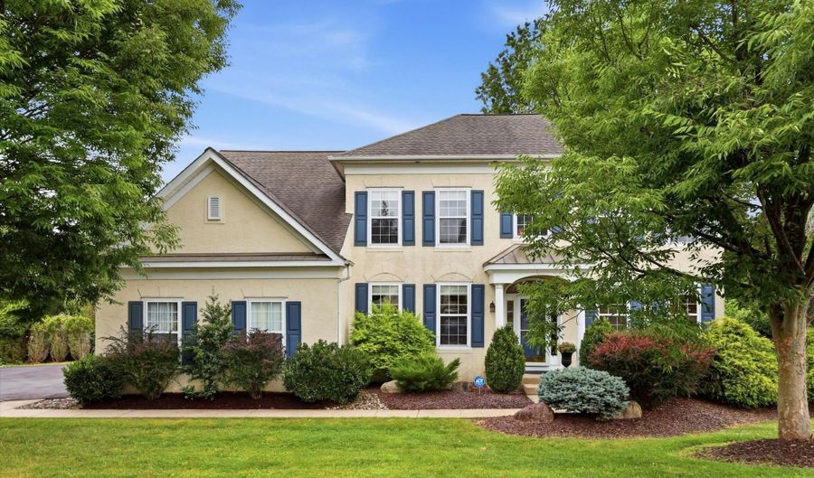 637 CHATSWORTH Dr, Ambler, PA 19002 - 4 Beds, 3 Bath