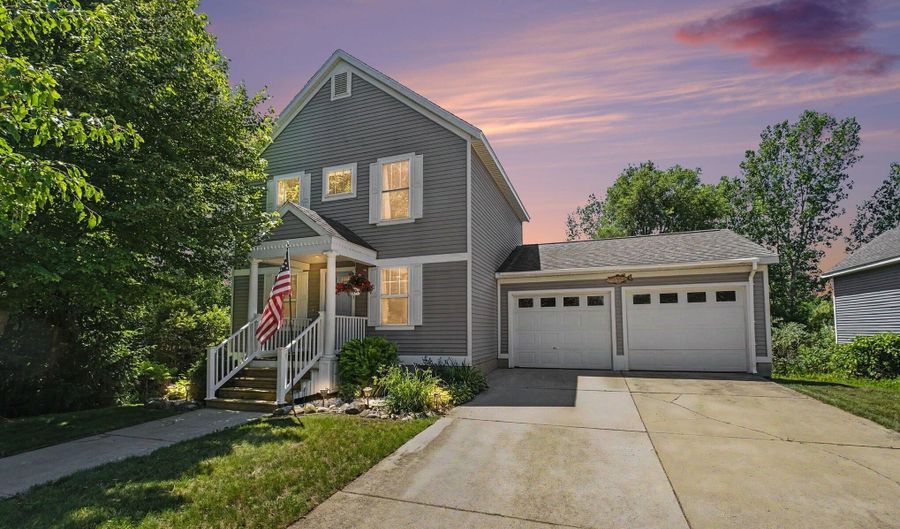 10861 Constant Dr, Allendale, MI 49401 - 3 Beds, 2 Bath
