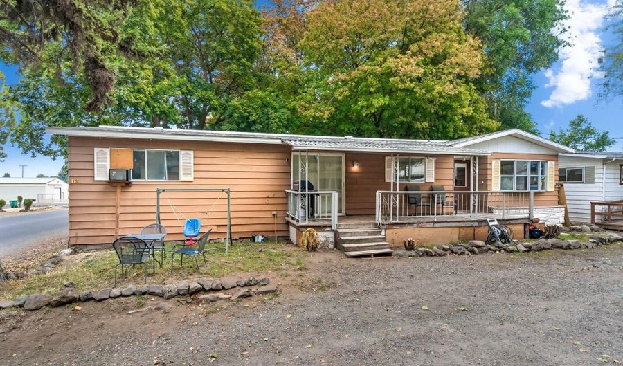 12823 W 13th Ave, Airway Heights, WA 99001 - 2 Beds, 2 Bath