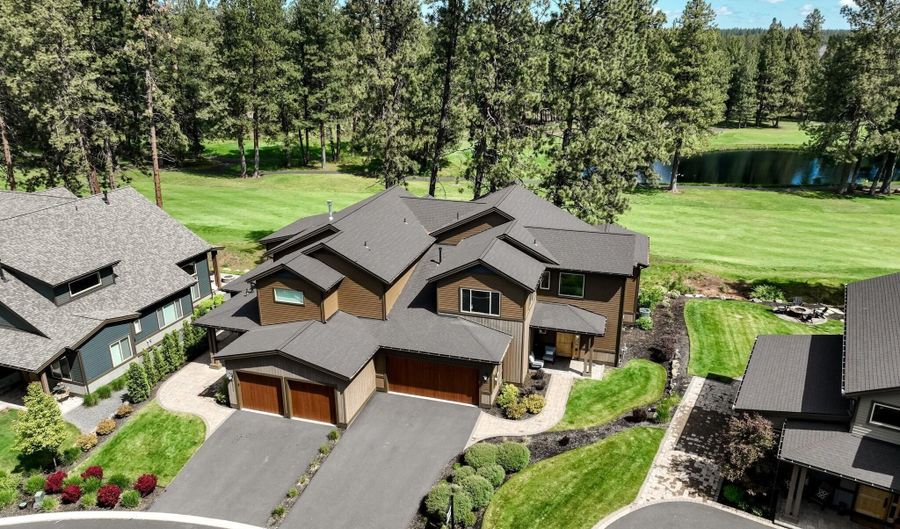 60454 Kangaroo Loop, Bend, OR 97702 - 3 Beds, 4 Bath