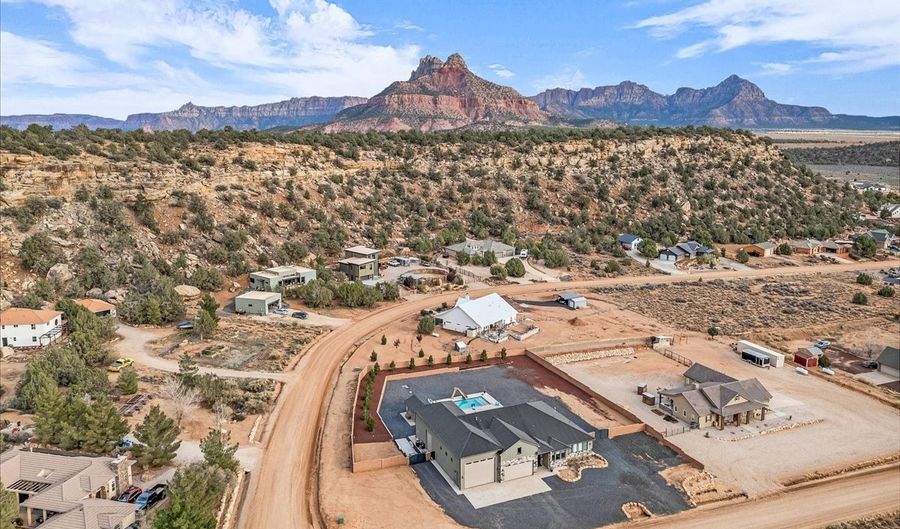 2906 N PURPLE SAGE Rd, Apple Valley, UT 84737 - 3 Beds, 3 Bath