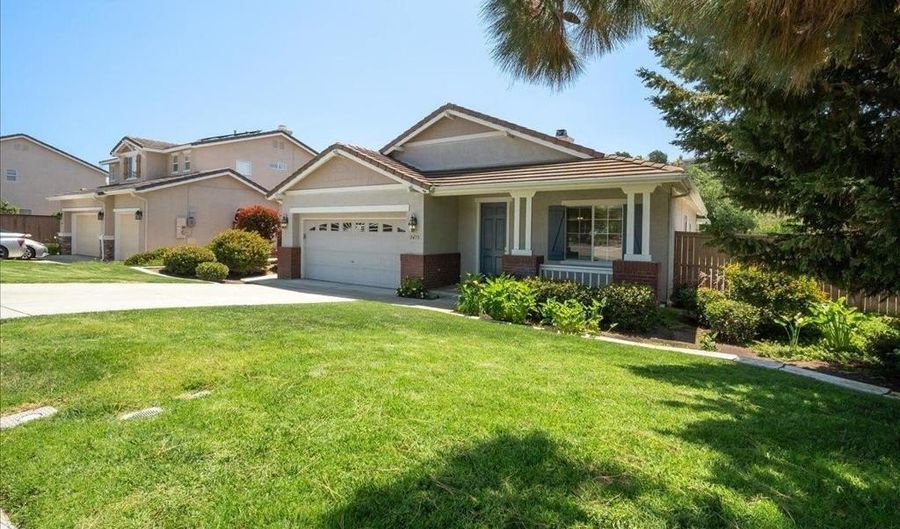 5473 Parrolette Ct, Oceanside, CA 92057 - 4 Beds, 2 Bath