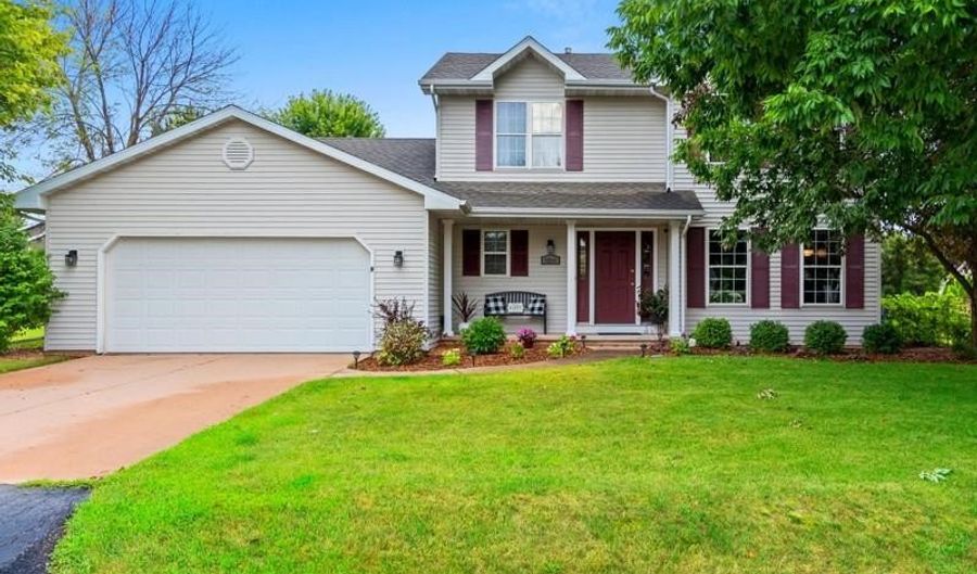N9166 KERNAN Avenue, Appleton, WI 54915 - 3 Beds, 3 Bath