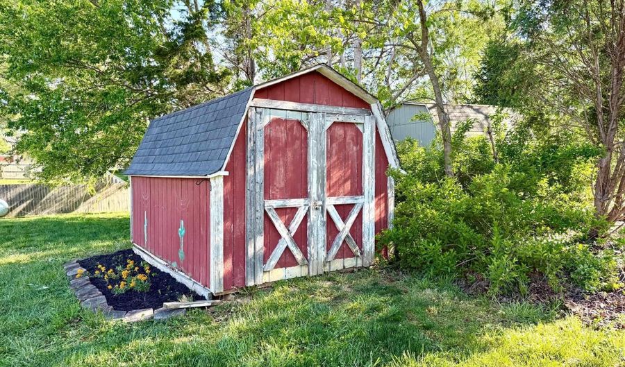 30 Western Hills Ave, Bedford, IN 47421 - 4 Beds, 2 Bath