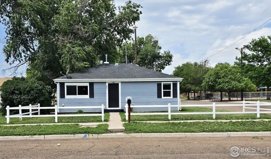 481 Birch Ave, Akron, CO 80720 - 2 Beds, 1 Bath