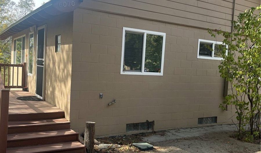 6070 Manzanita Ct, Angelus Oaks, CA 92305 - 3 Beds, 1 Bath