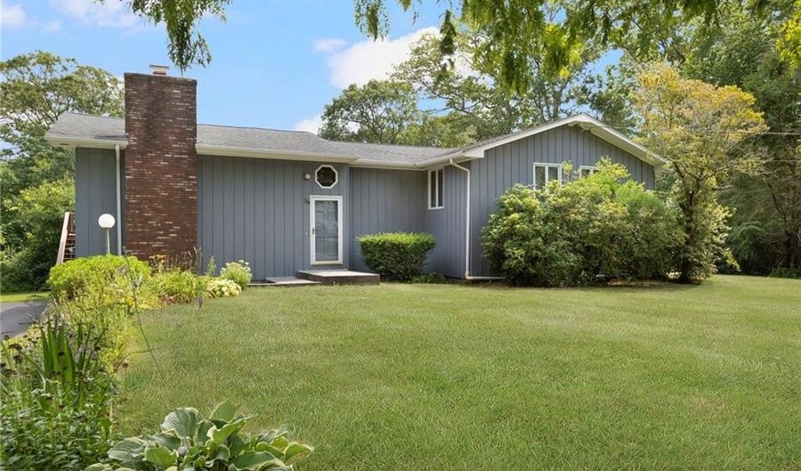 59 Lakewood Dr, Narragansett, RI 02882 - 5 Beds, 3 Bath