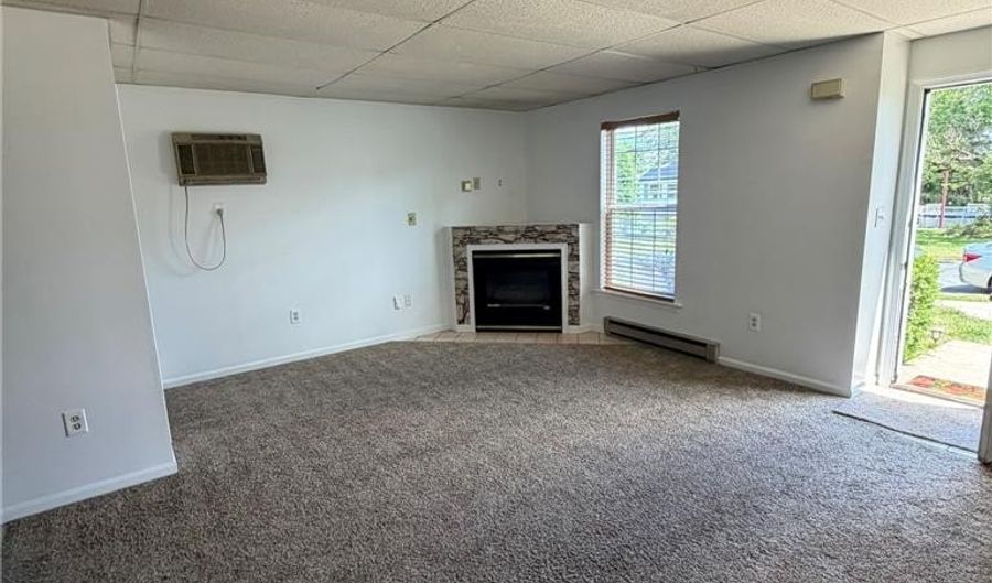 1221 W Whitehall, Allentown, PA 18102 - 2 Beds, 1 Bath