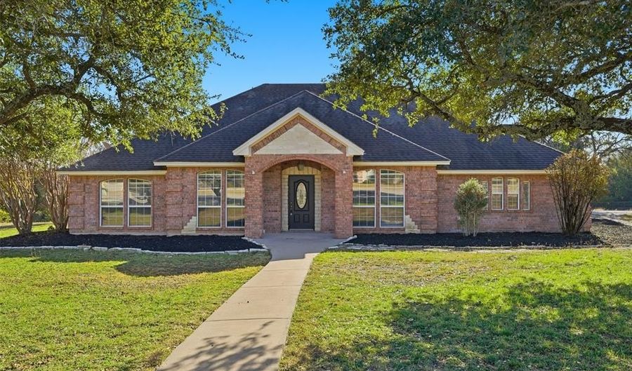 135 Rim Rock Rd, Aledo, TX 76008 - 5 Beds, 4 Bath