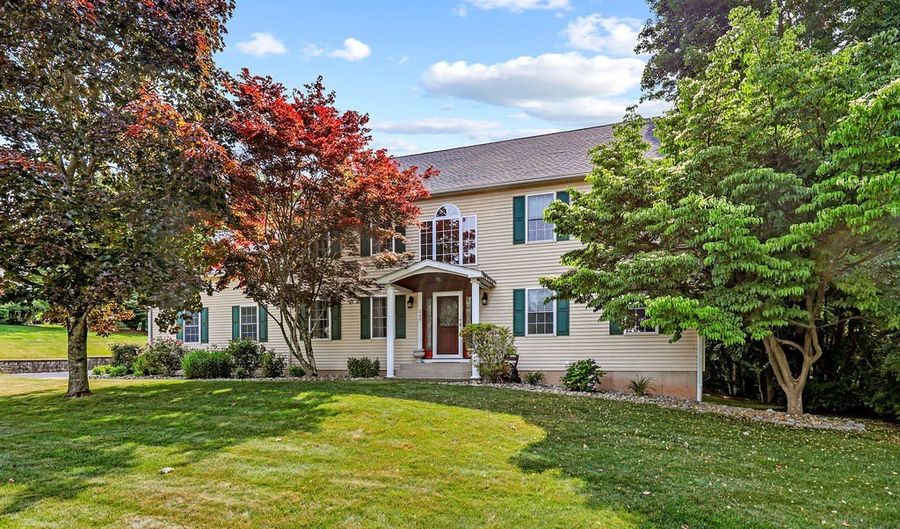209 Lancaster Way, Cheshire, CT 06410 - 4 Beds, 3 Bath