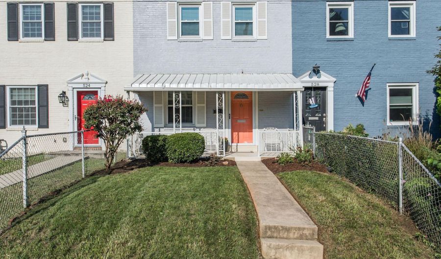 526 N PAYNE St, Alexandria, VA 22314 - 2 Beds, 2 Bath