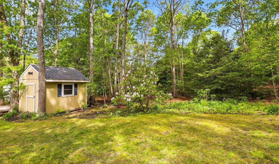 17 Briggs Ave, Bourne, MA 02532 - 3 Beds, 2 Bath