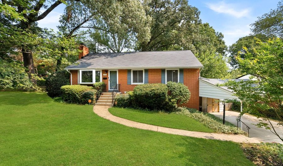 7408 MASONVILLE Dr, Annandale, VA 22003 - 3 Beds, 2 Bath